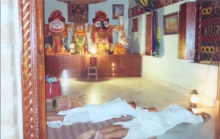 Jiv jago ... Koto nidra Jao maya pisachira Kole
